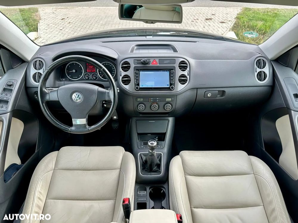 Volkswagen Tiguan - 6