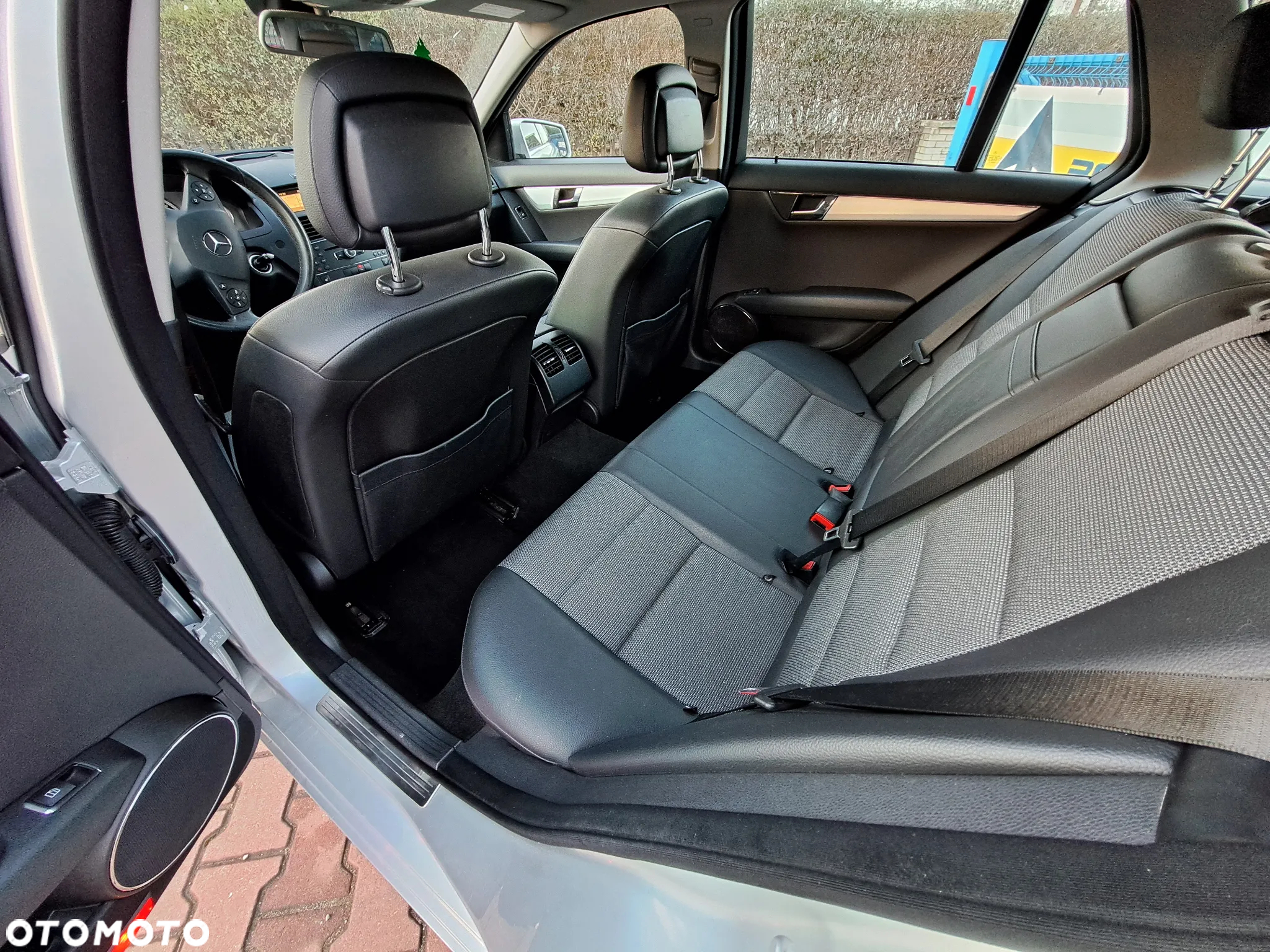 Mercedes-Benz Klasa C 200 T CDI DPF Automatik Avantgarde - 11