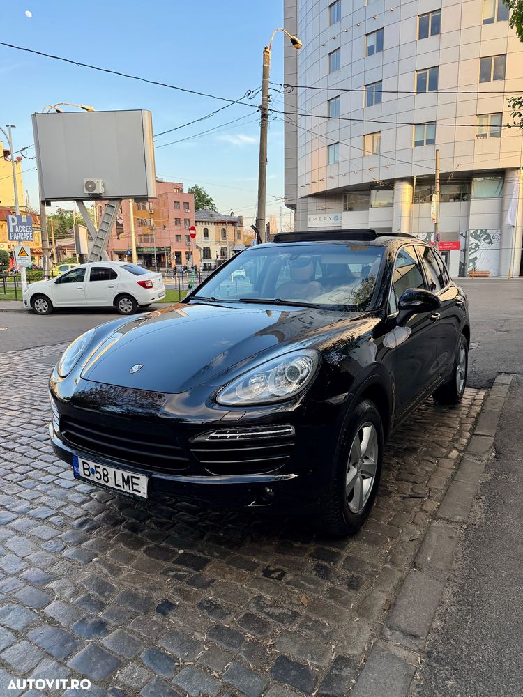 Porsche Cayenne - 1