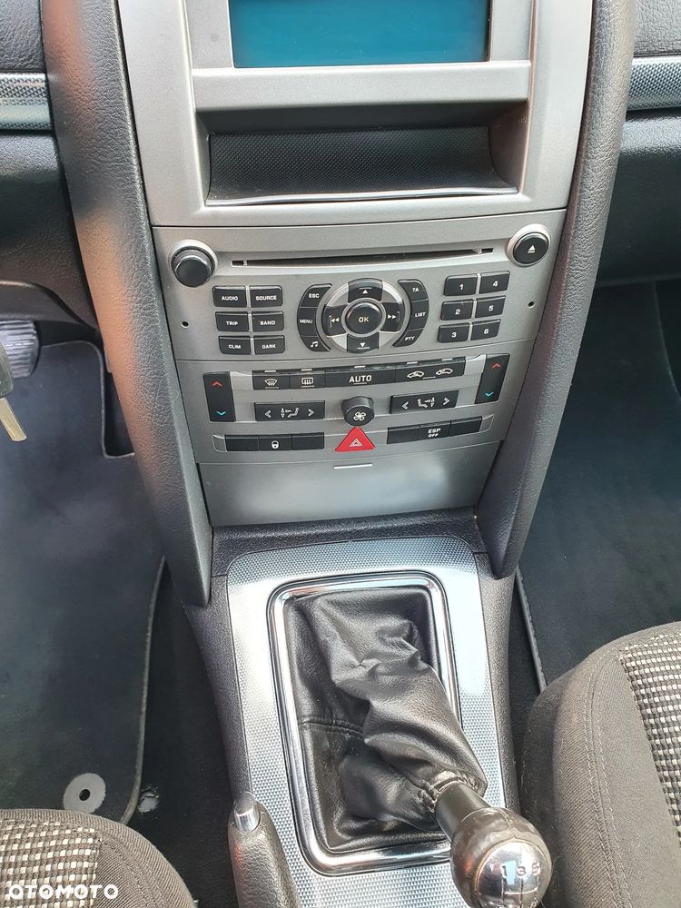 Peugeot 407 - 12