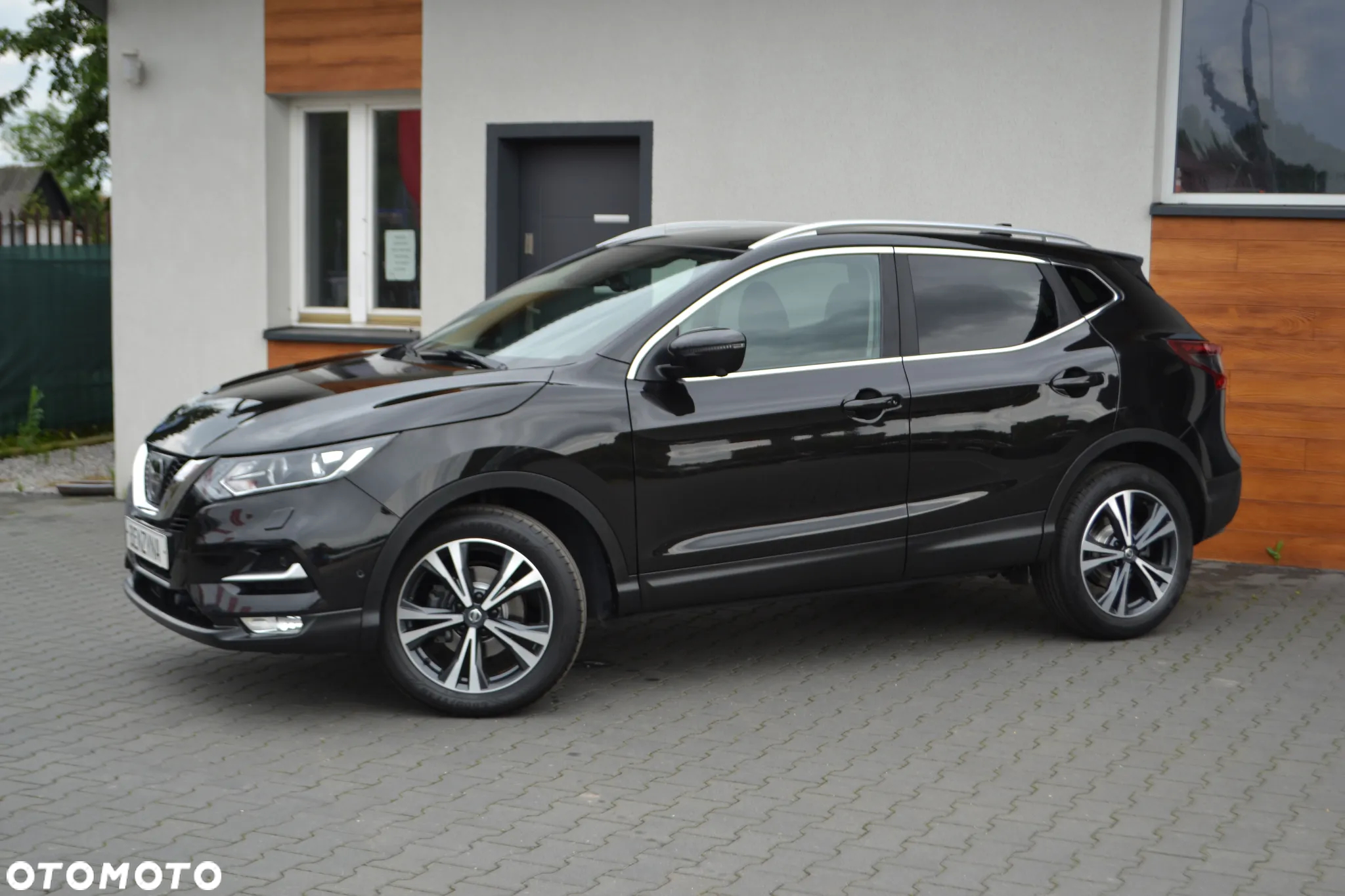 Nissan Qashqai - 2