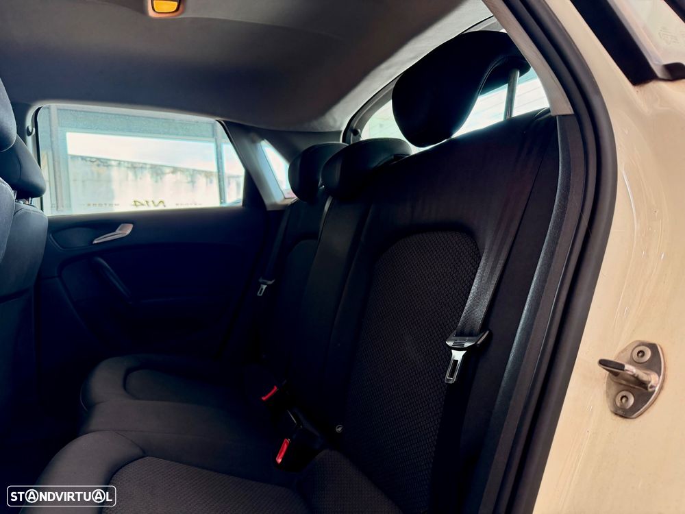 Audi A1 Sportback 1.6 TDI Advance - 11