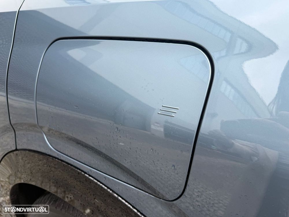 Peugeot E-5008 73 kWh GT - 9