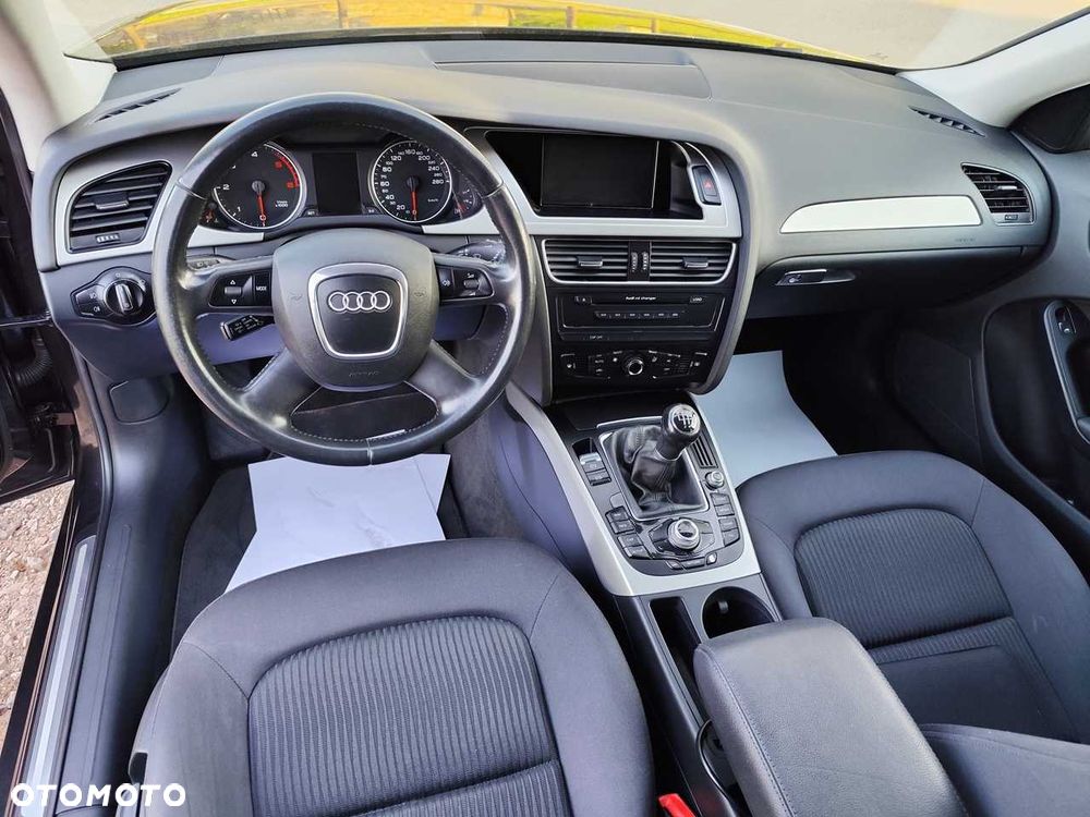 Audi A4 Avant - 8