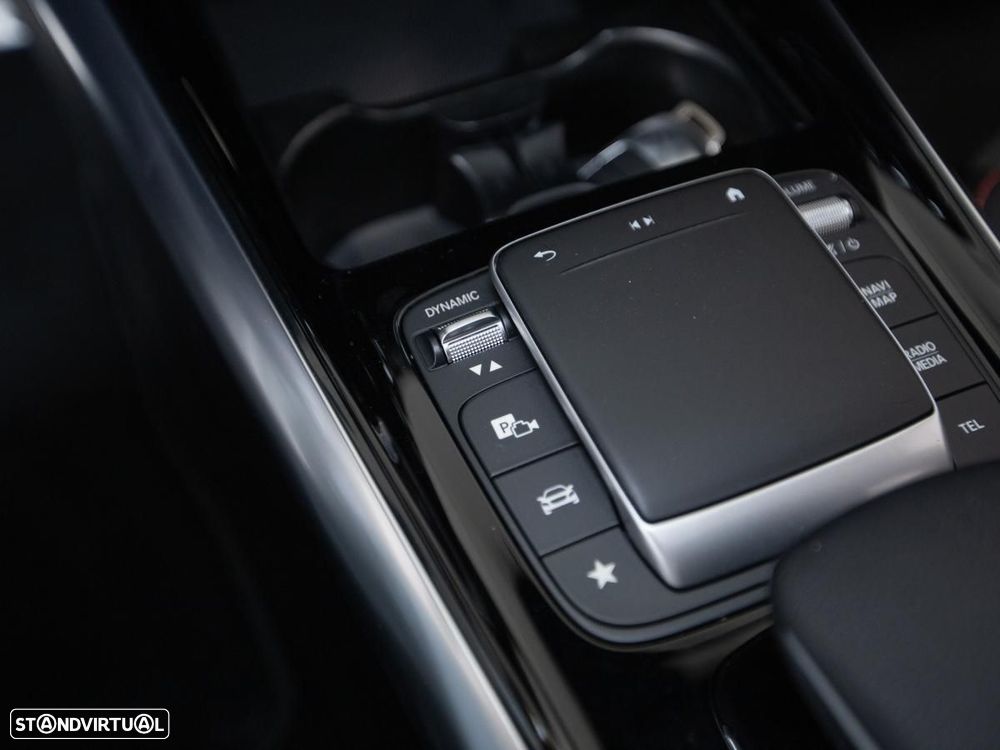 Mercedes-Benz GLA 250 e AMG Line - 22