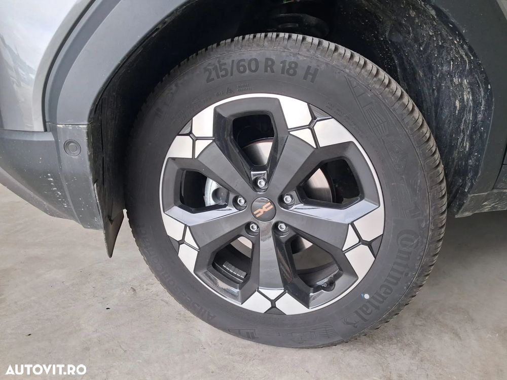 Dacia Duster TCe 130 4X4 MHEV Extreme - 4