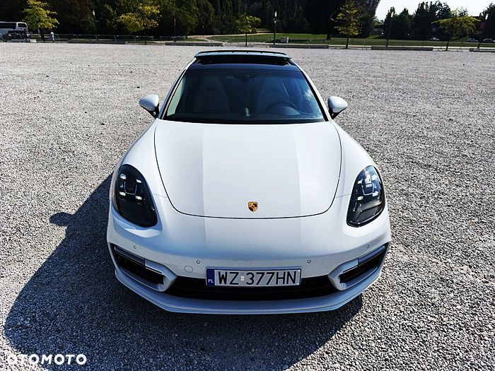 Porsche Panamera 4 E-Hybrid - 19
