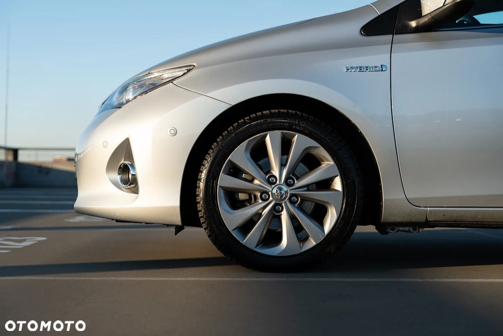 Toyota Auris 1.8 HSD Luna - 11