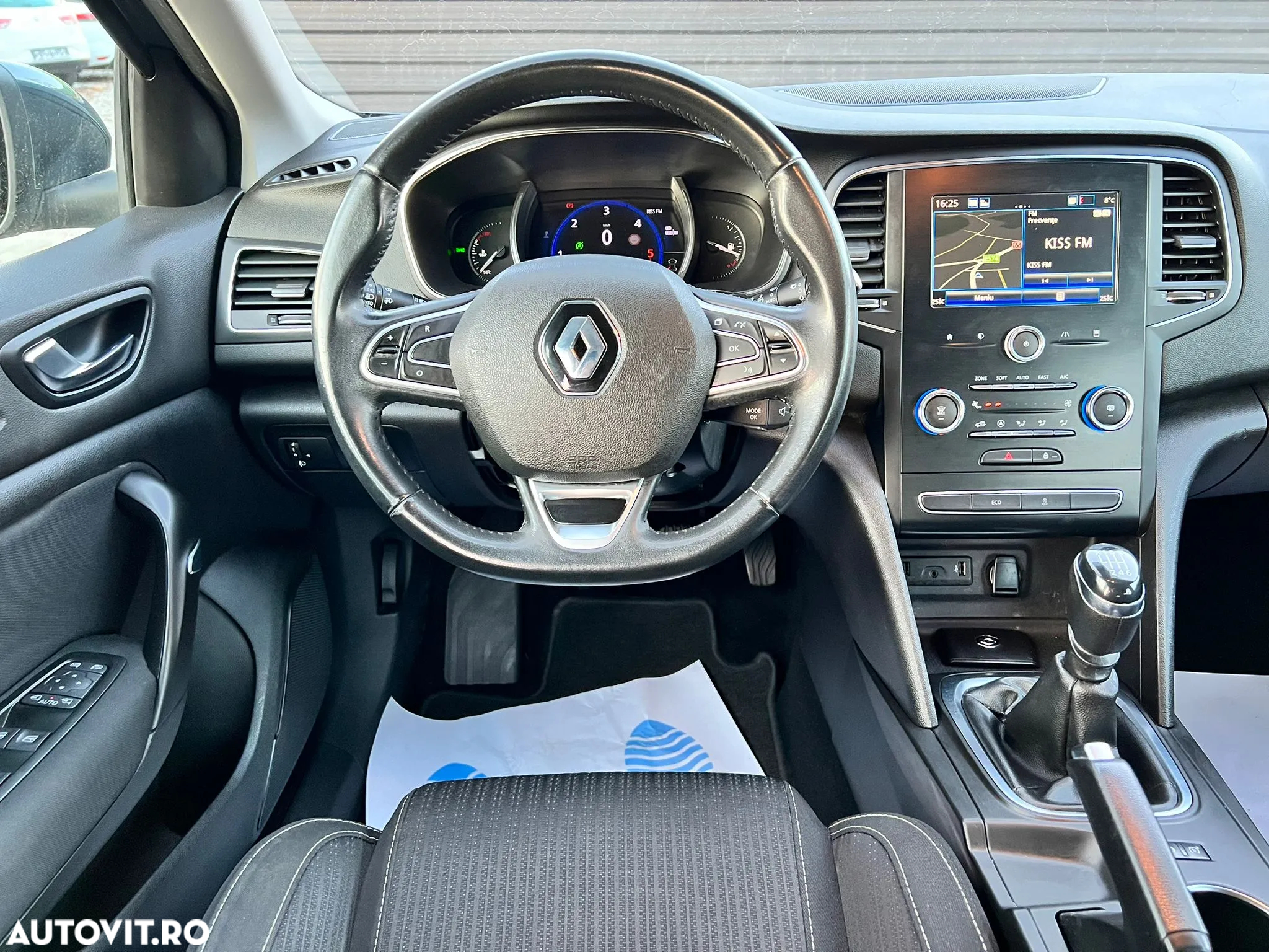 Renault Megane Blue dCi 116 Intens - 13