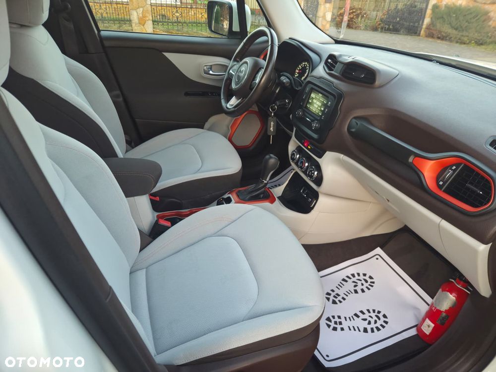 Jeep Renegade 1.4 MultiAir DSG Business Line - 14