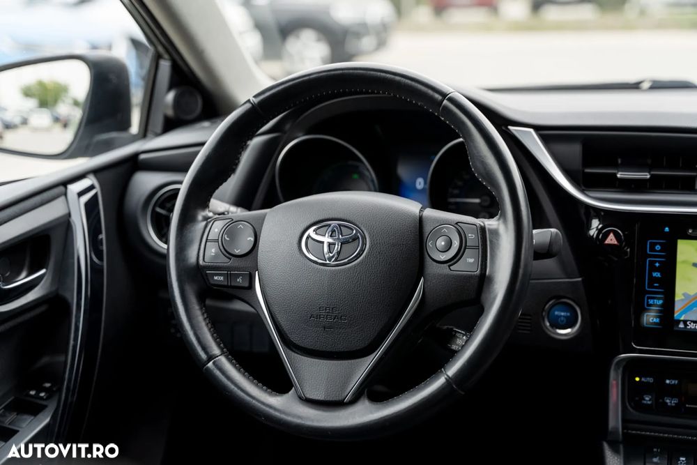 Toyota Auris 1.8 VVT-i Hybrid Automatik Touring Sports Edition - 18