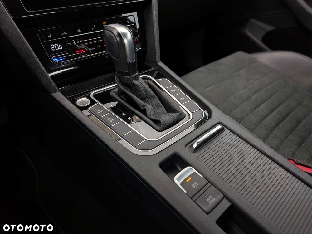 Volkswagen Passat 1.5 TSI EVO Elegance DSG - 39