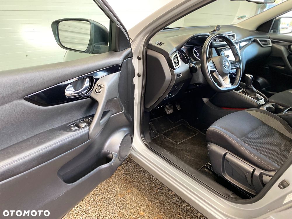 Nissan Qashqai 1.3 DIG-T Acenta DCT - 6