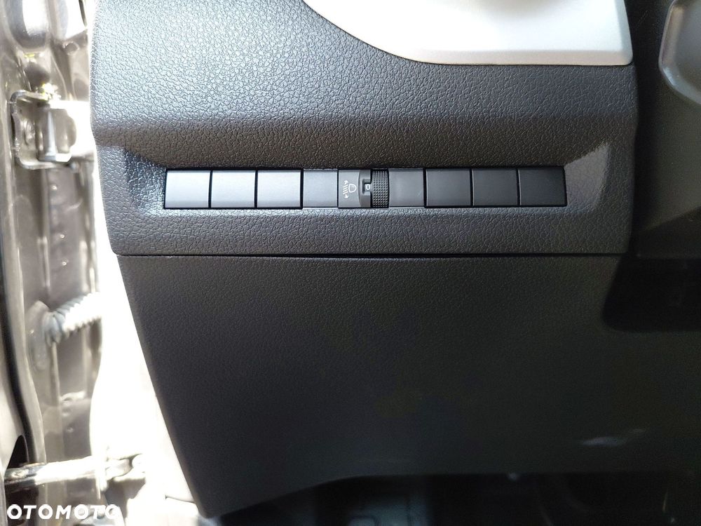 Toyota Proace Verso 2.0 D4-D Long Business - 21
