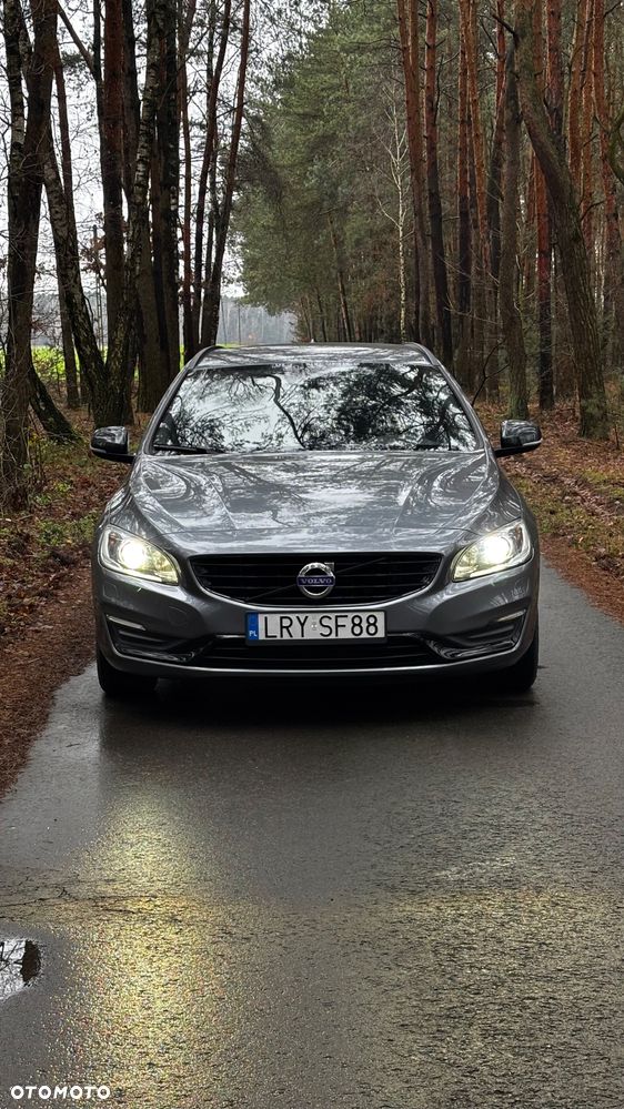 Volvo V60 D2 Drive-E Kinetic - 4