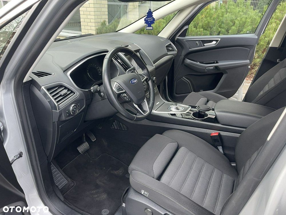 Ford S-Max - 21