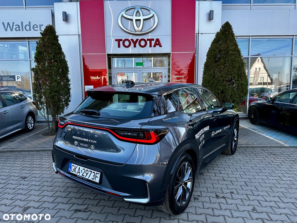 Lexus LBX 1.5 Hybrid Elegant - 4