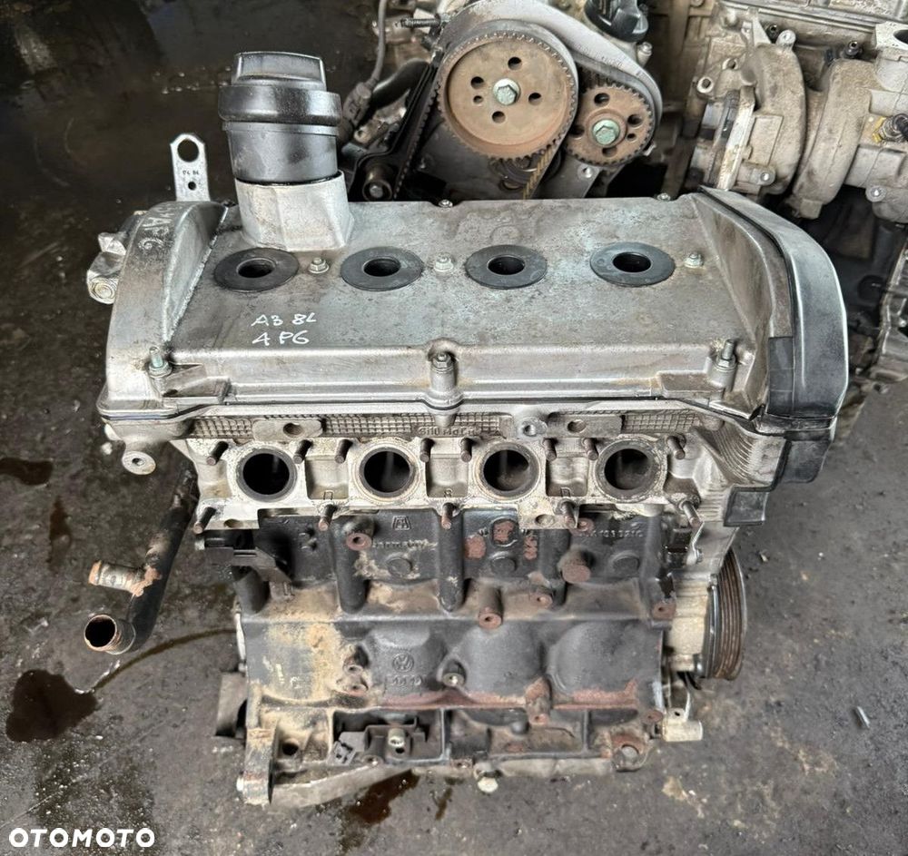Silnik słupek Audi A3 8L 1.8 benzyna kod APG - 1