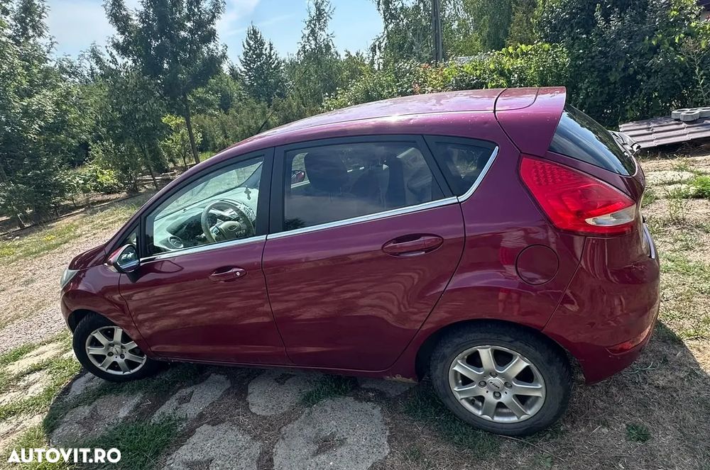 Ford Fiesta - 2