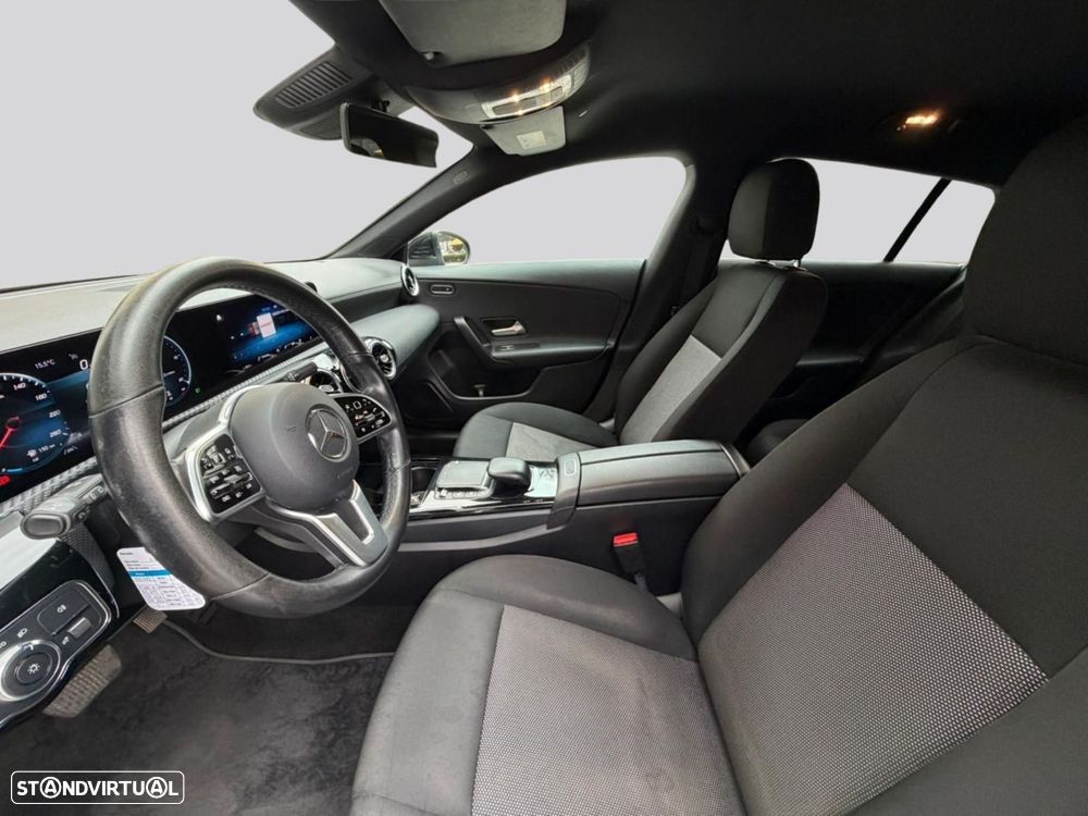 Mercedes-Benz CLA 180 - 45