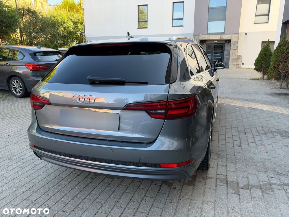 Audi A4 Avant - 10