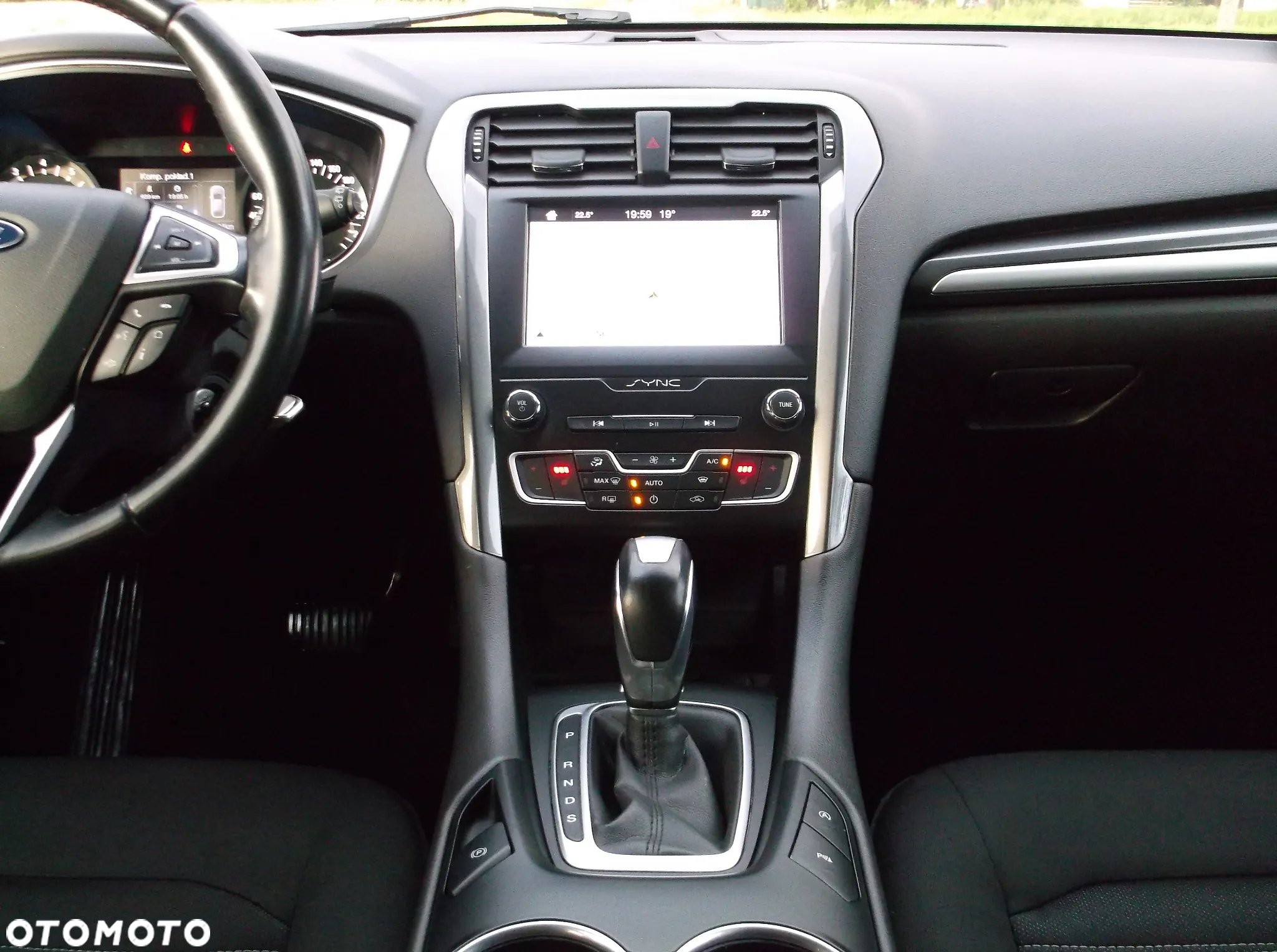 Ford Mondeo 1.5 EcoBoost Titanium - 13