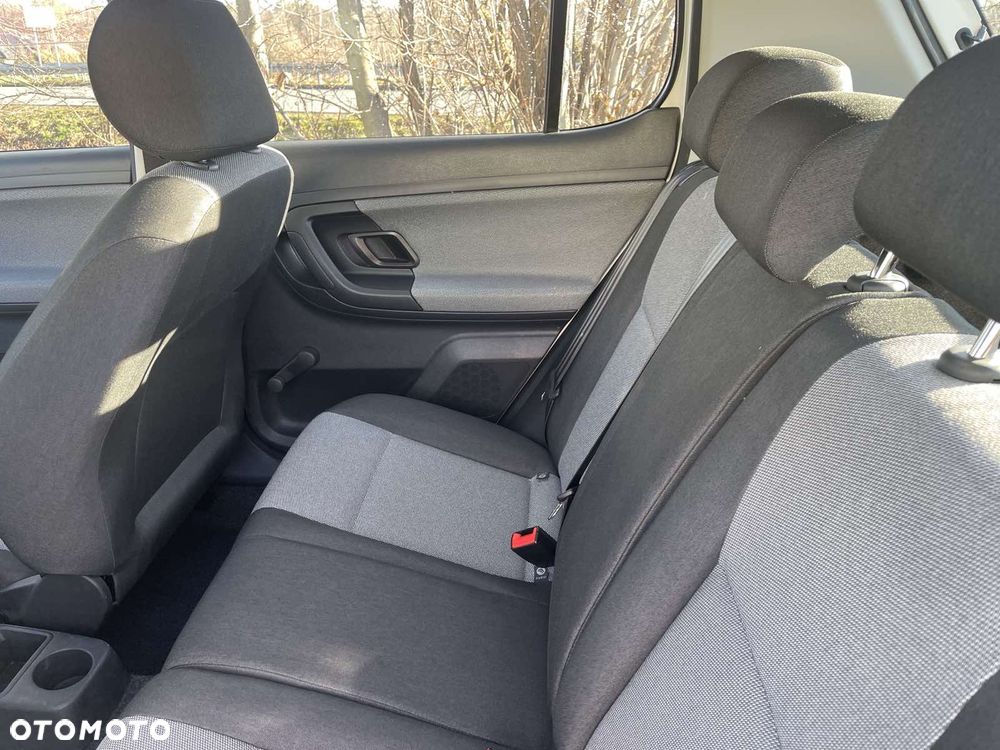 Skoda Fabia 1.2 12V Family Plus - 6