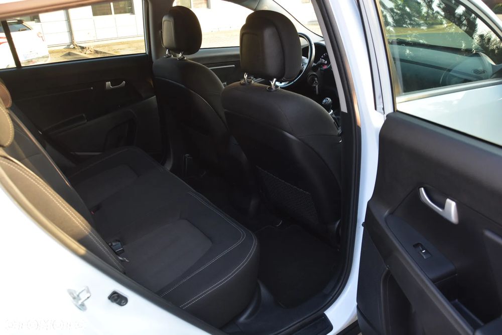 Kia Sportage 1.7 CRDI XL 2WD - 33
