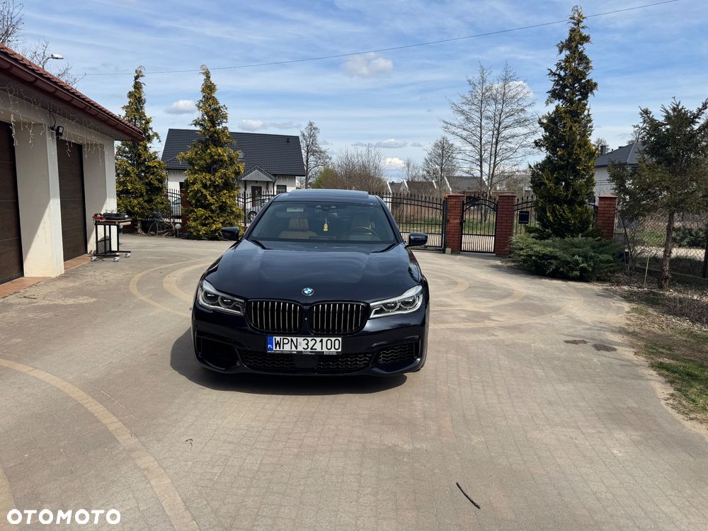BMW Seria 7 750Li - 3