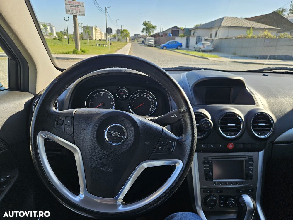 Opel Antara - 11