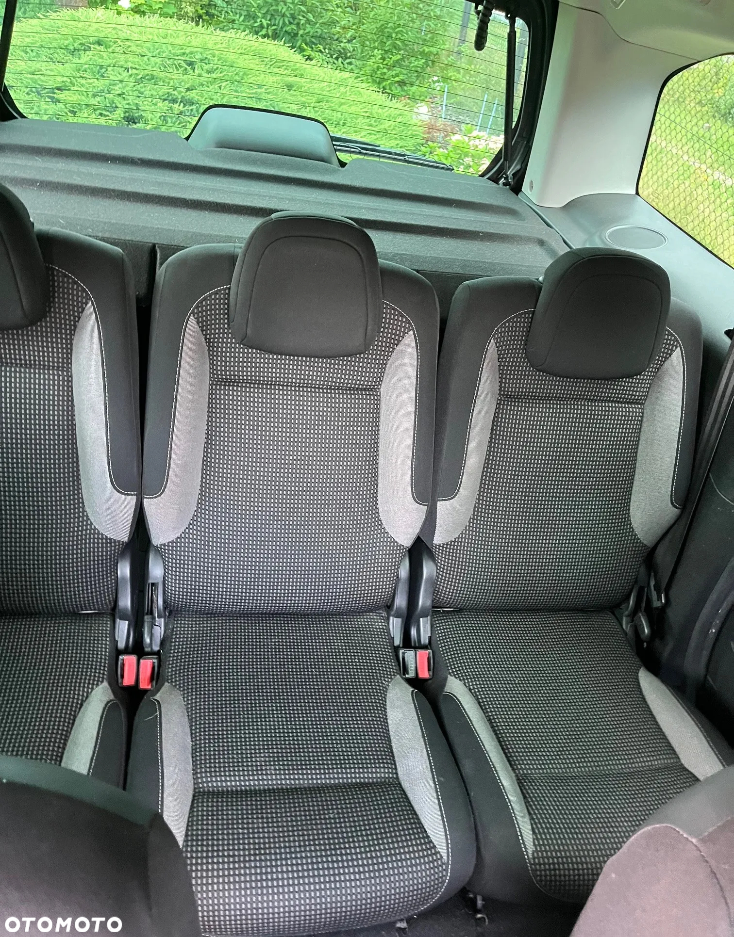 Peugeot Partner 1.6 BlueHDi Outdoor S&S - 4