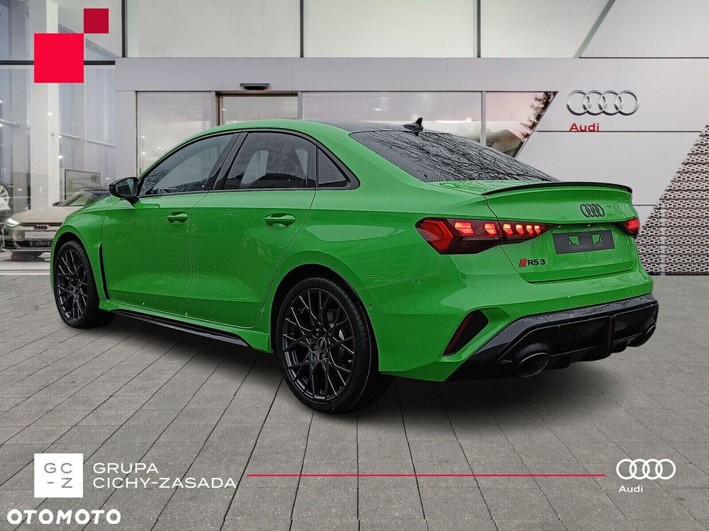 Audi RS3 Limousine - 4