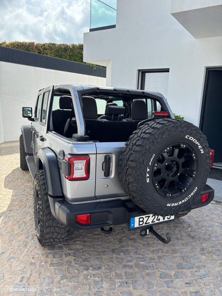 Jeep Wrangler - 5