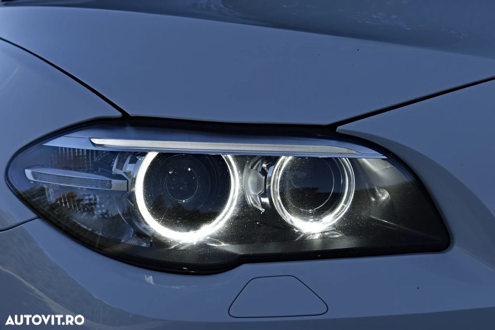 BMW Seria 5 525d xDrive Aut. - 30