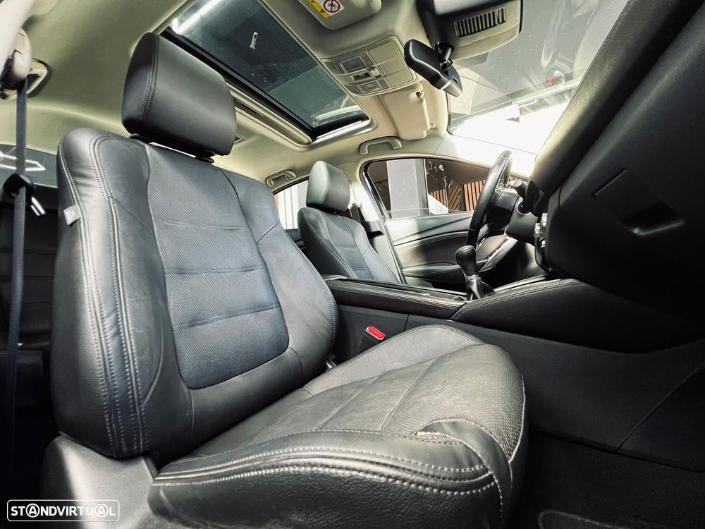 Mazda 6 M6 2.2 SKY-D Excellence Navi - 41