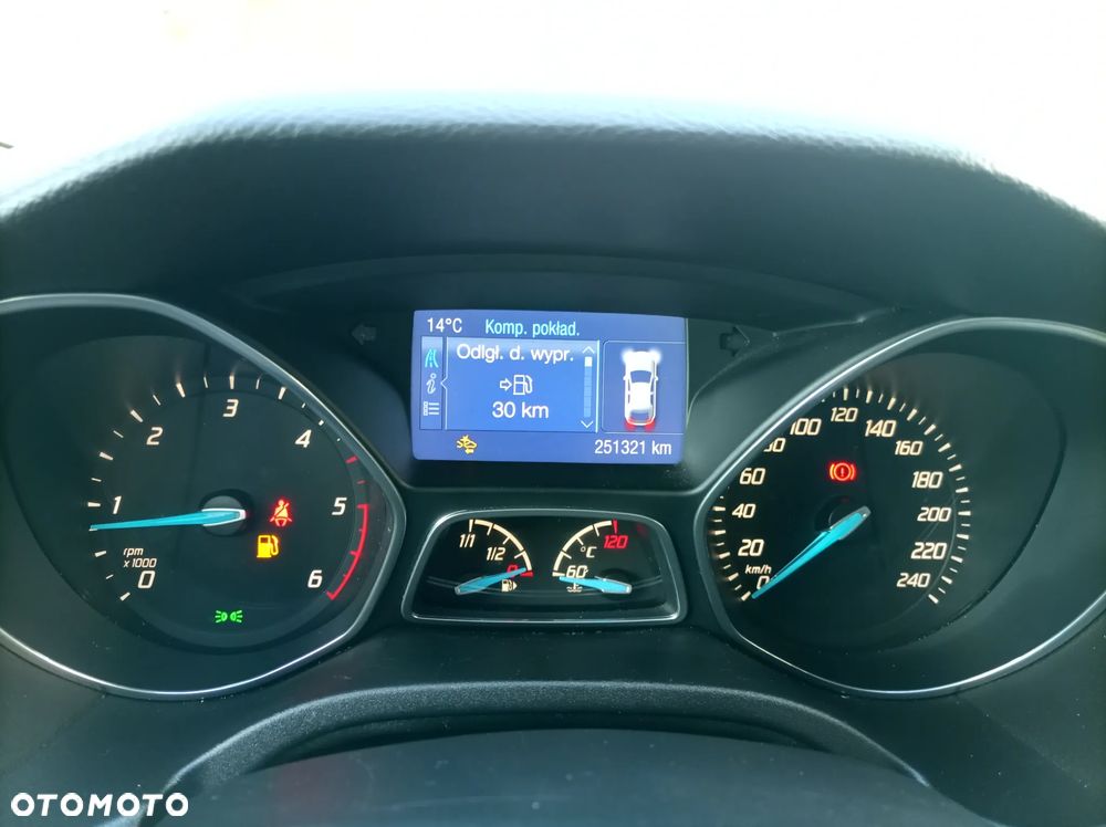 Ford Focus 1.6 TDCi DPF Start-Stopp-System Titanium - 19