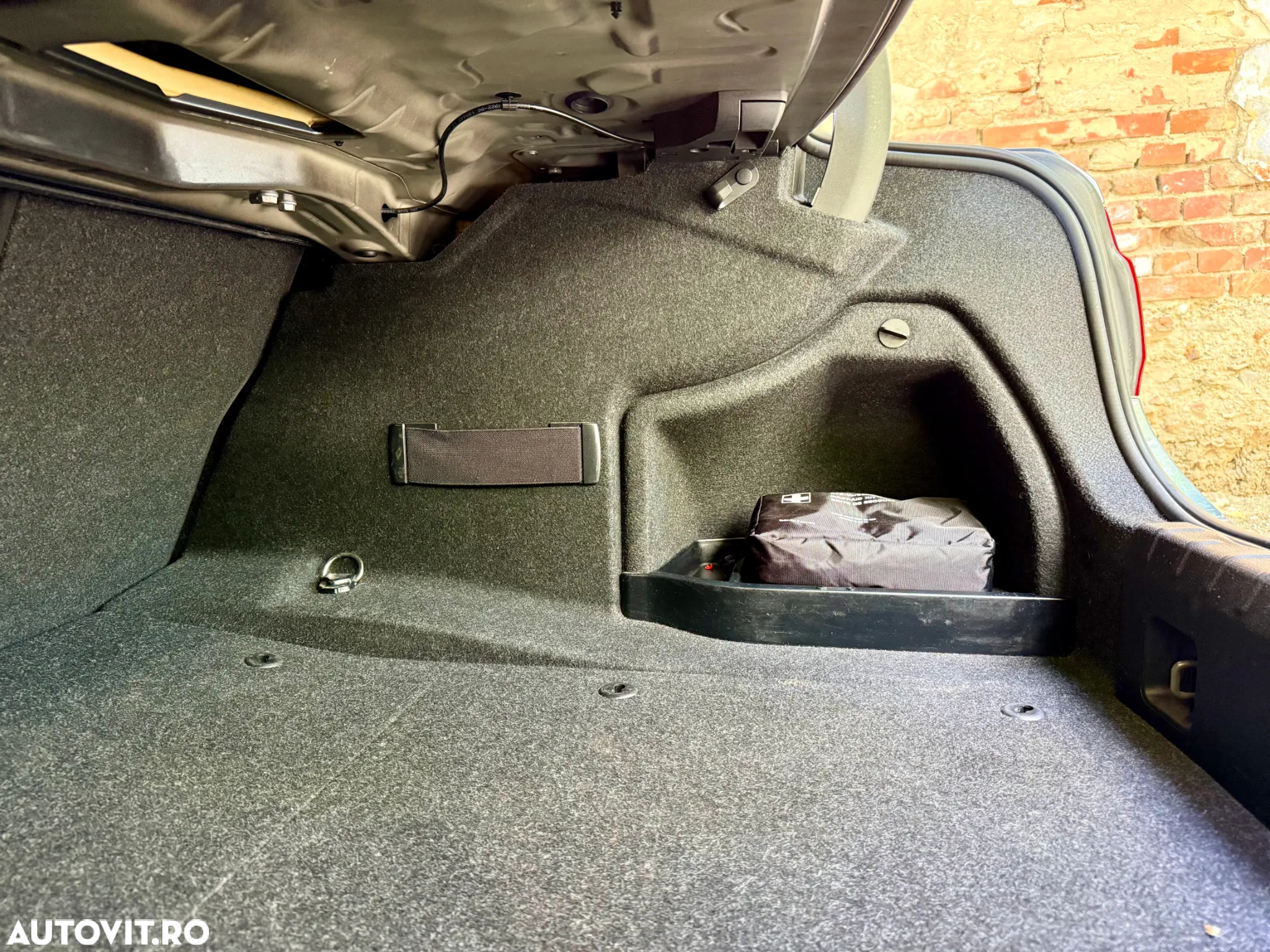 BMW Seria 3 320d Aut. Advantage - 24