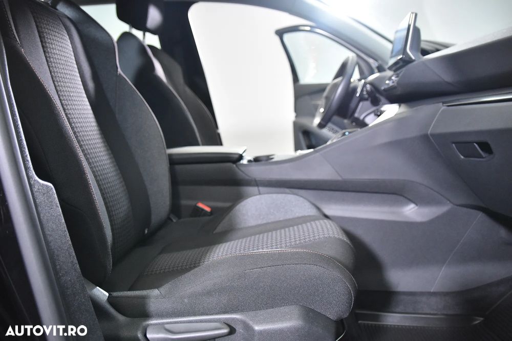 Peugeot 3008 - 11