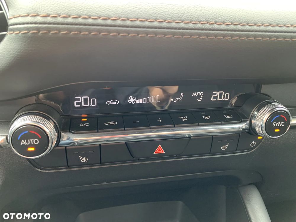 Mazda 3 2.0 mHEV Exclusive Line - 16