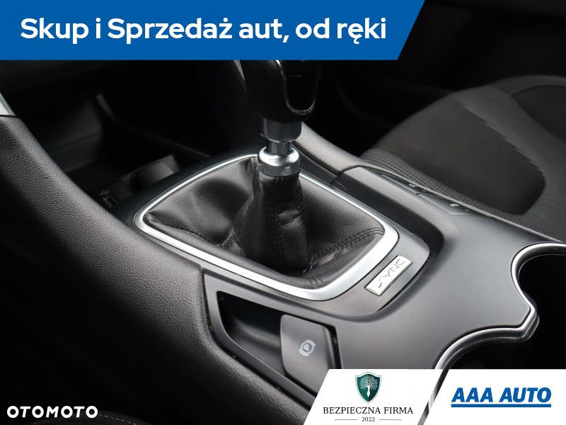 Ford Mondeo - 14