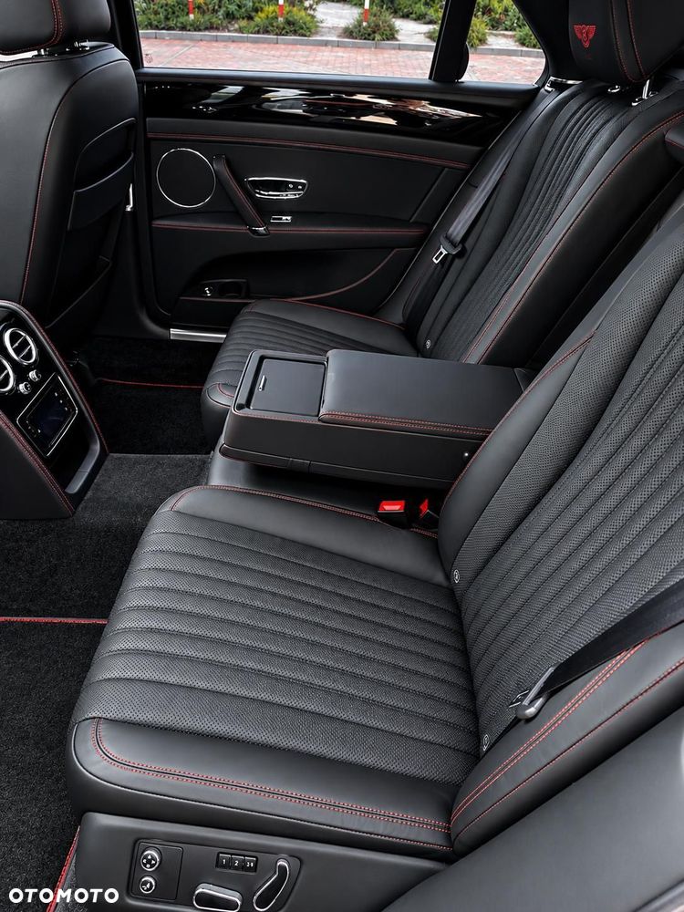 Bentley Flying Spur - 10