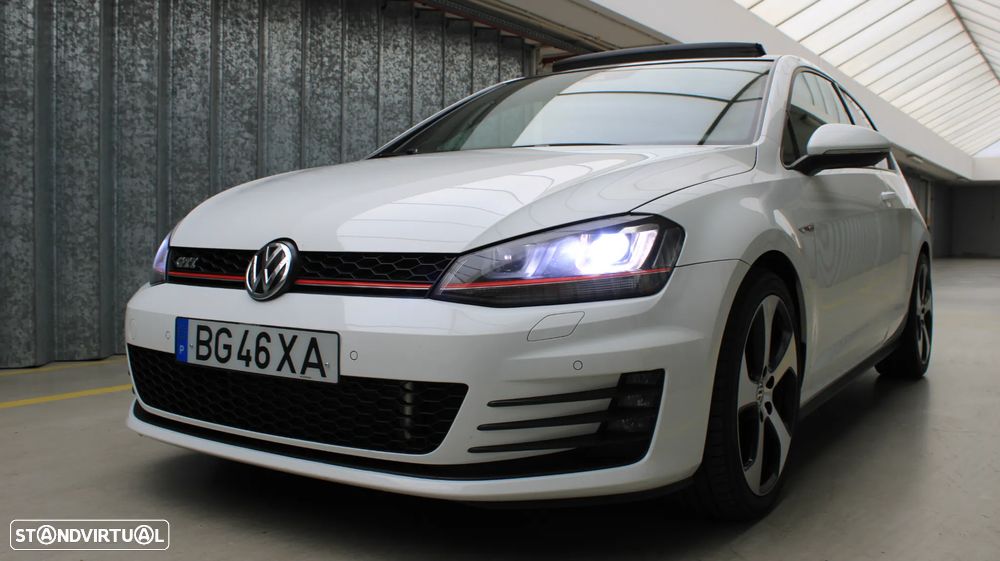 VW Golf GTI Performance BlueMotion - 42