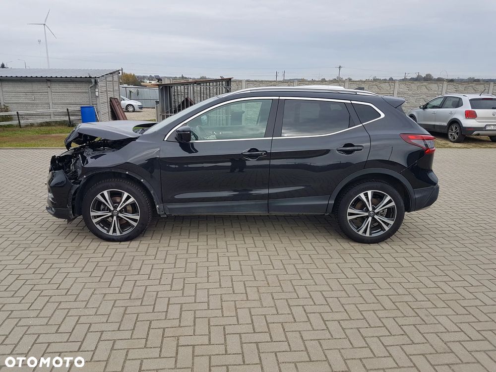 Nissan Qashqai 1.6 dCi N-Connecta - 19