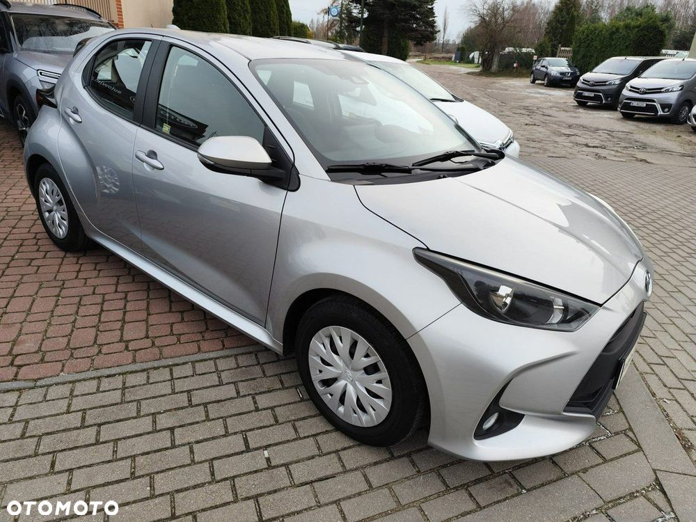 Toyota Yaris - 4