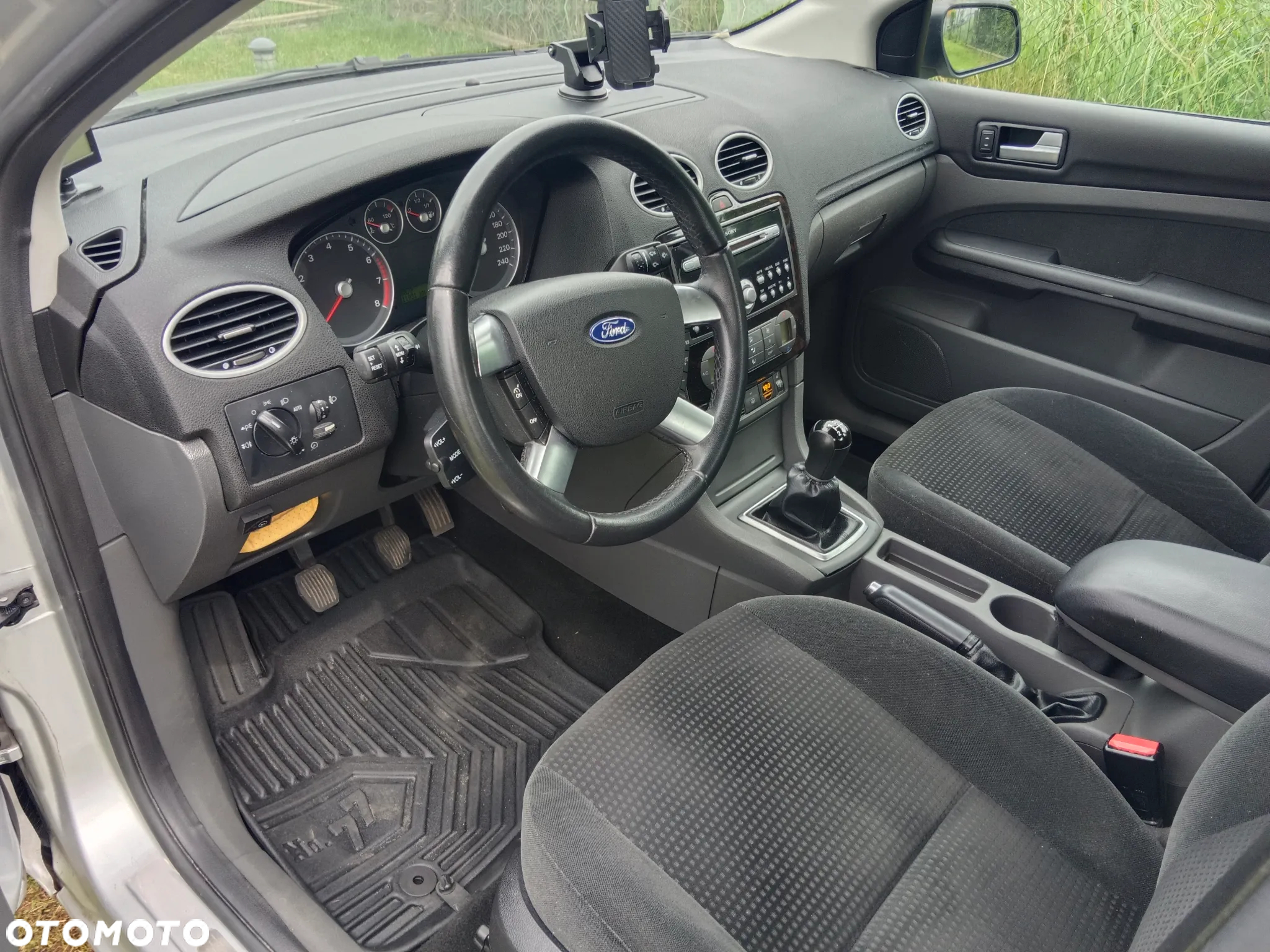 Ford Focus 1.6 Ghia - 17