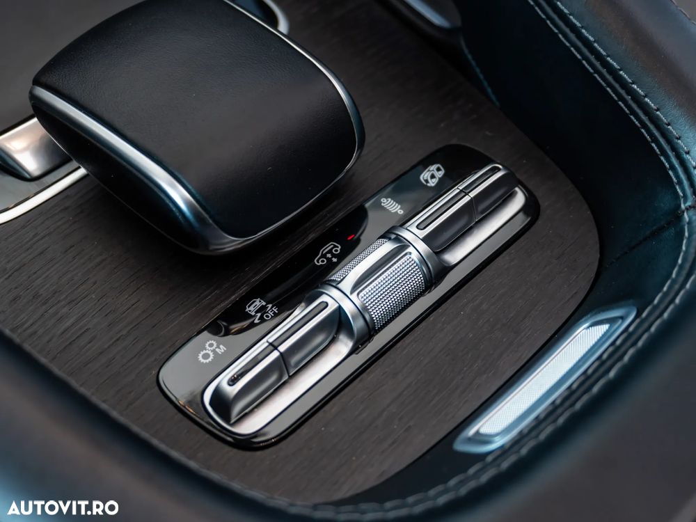Mercedes-Benz GLE AMG 53 4Matic+ AMG Speedshift TCT 9G - 32
