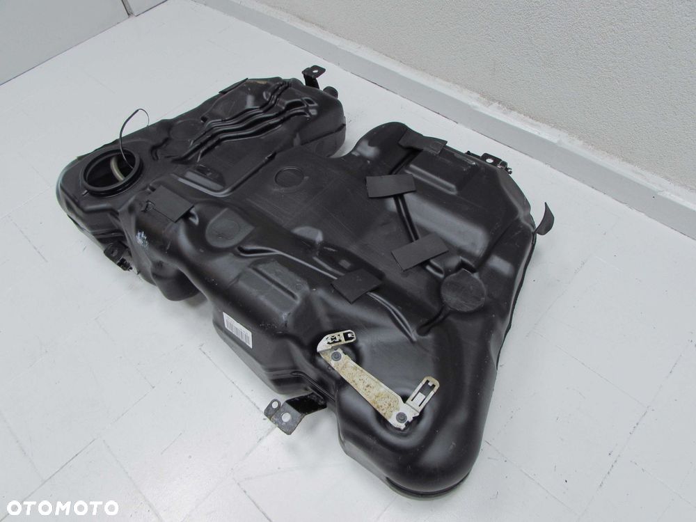 VOLVO XC70 V70 AWD 2.4 D5 07-16 ZBIORNIK BAK PALIWA 30792802 - 2