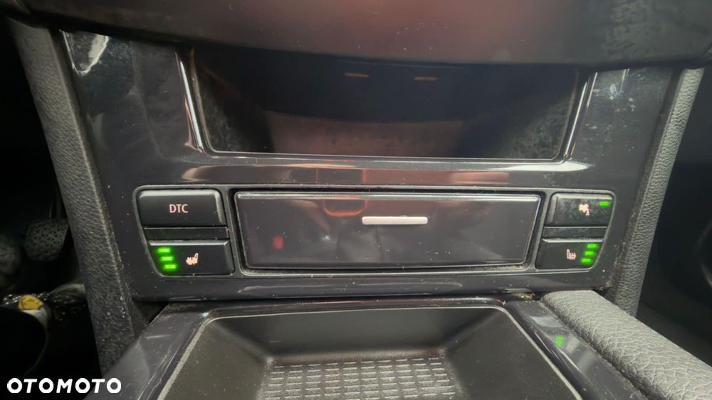 BMW Seria 5 525d - 32