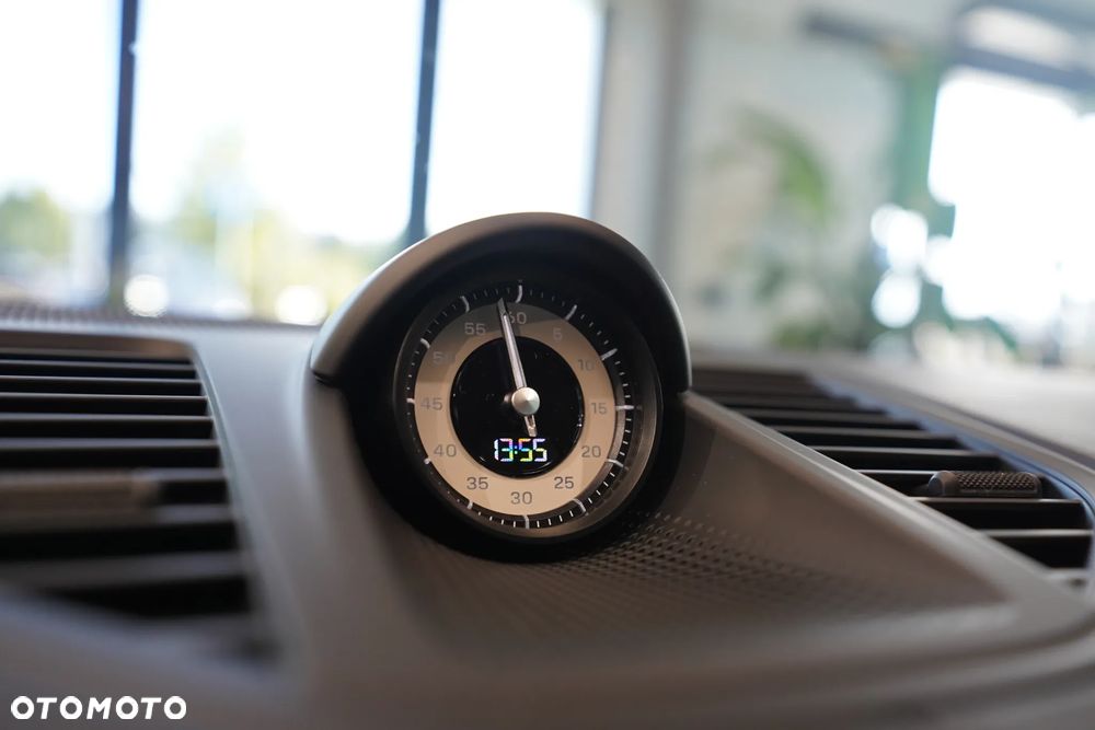 Porsche Panamera 4S E-Hybrid PHEV - 27
