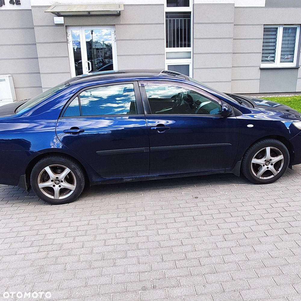 Toyota Corolla - 3